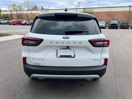 OXFORD WHITE 2024 Ford Escape Active
