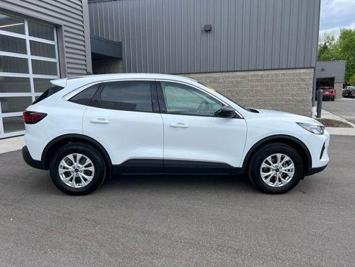 OXFORD WHITE 2024 Ford Escape Active