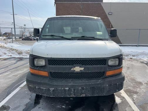 2010 Chevrolet Express 2500 Work Van