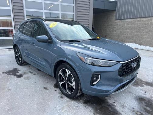 2023 Ford Escape ST-Line Elite