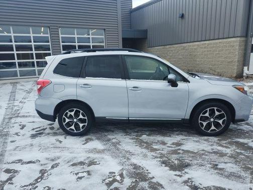 2015 Subaru Forester 2.0XT Touring