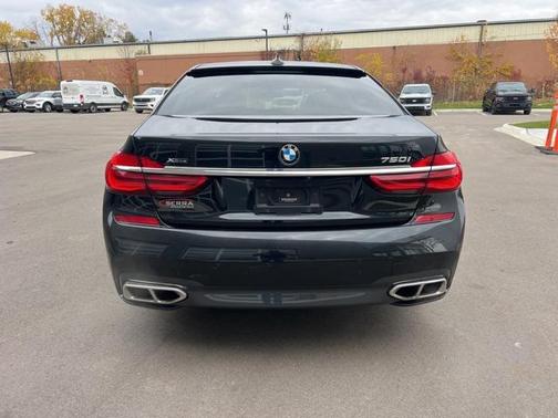 2017 BMW 750 i xDrive