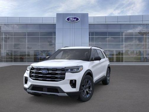 Star White Metallic Tri-Coat 2026 Ford Explorer Active