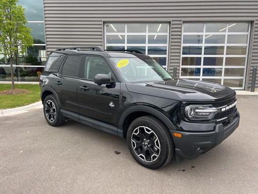 SHADOW BLACK 2025 Ford Bronco Sport Outer Banks
