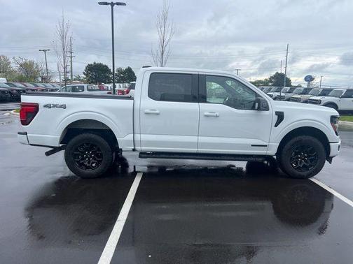 OXFORD WHITE 2024 Ford F-150 XLT