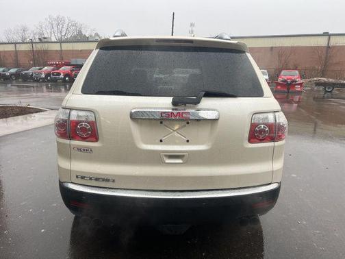 White Diamond Tricoat 2009 GMC Acadia SLT-2