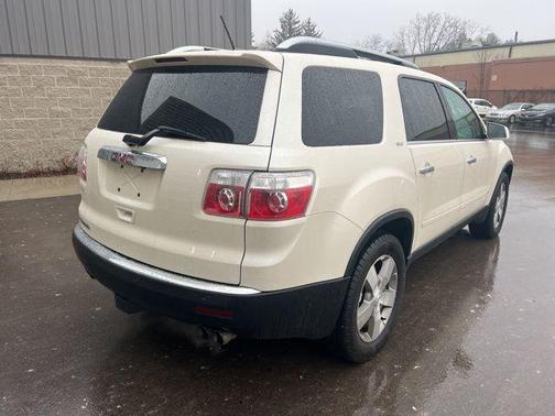 White Diamond Tricoat 2009 GMC Acadia SLT-2