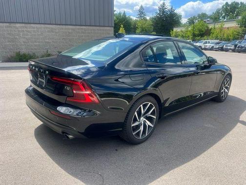Black Stone 2020 Volvo S60 T5 Momentum