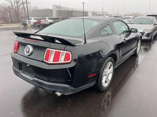 2010 Ford Mustang Base