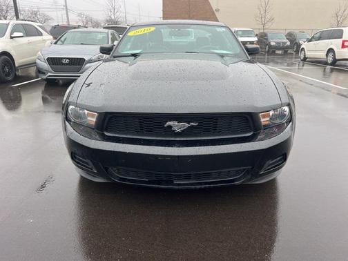 2010 Ford Mustang Base