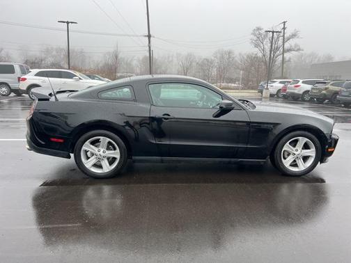 2010 Ford Mustang Base