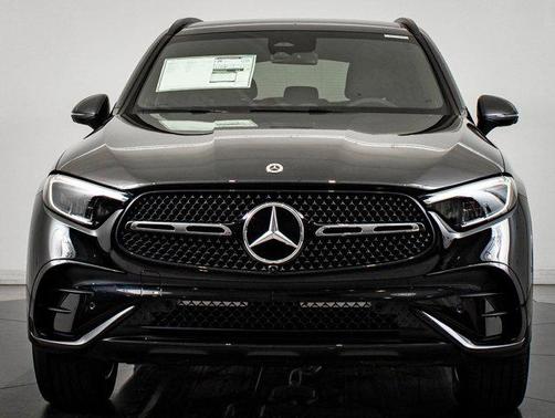 2026 Mercedes-Benz GLC 300 4MATIC