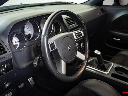 2009 Dodge Challenger SRT8