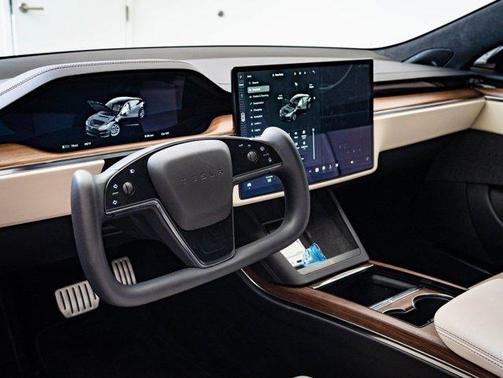 2021 Tesla Model S Plaid