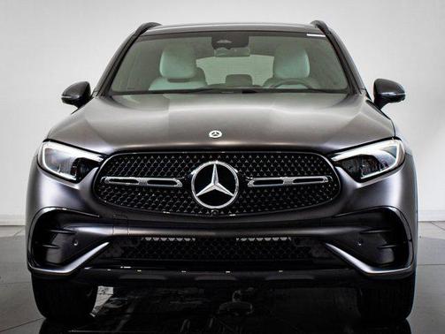 2025 Mercedes-Benz GLC 350e Base