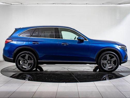 2026 Mercedes-Benz GLC 300 4MATIC