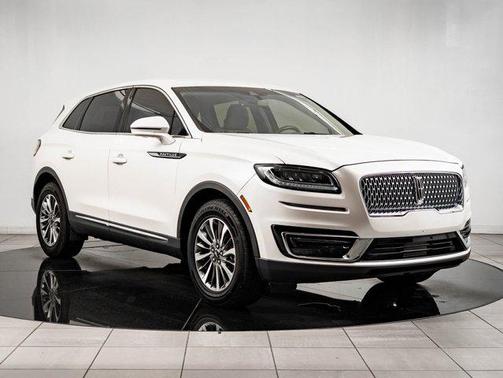2019 Lincoln Nautilus Select