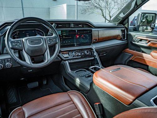 2025 GMC Sierra 3500 Denali
