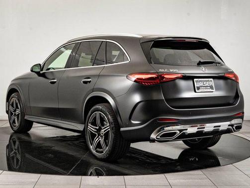 2026 Mercedes-Benz GLC 300 4MATIC