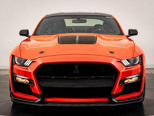 2022 Ford Shelby GT500 Base
