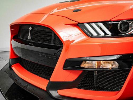 2022 Ford Shelby GT500 Base