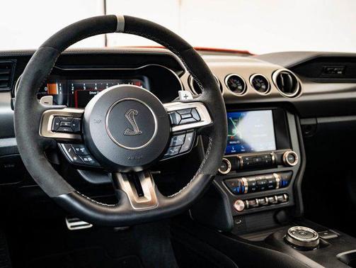 2022 Ford Shelby GT500 Base