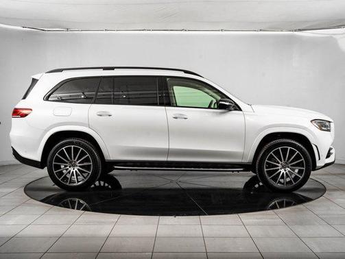 2022 Mercedes-Benz GLS 450 4MATIC