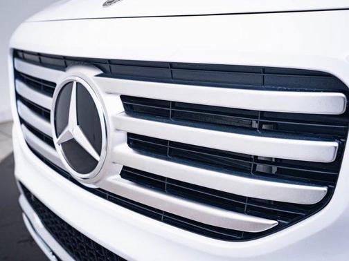2026 Mercedes-Benz GLB 250 4MATIC