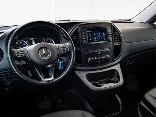 2023 Mercedes-Benz Metris Base