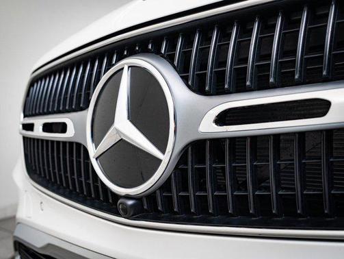 Polar White 2025 Mercedes-Benz GLC 300 4MATIC