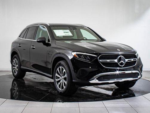 2026 Mercedes-Benz GLC 300 4MATIC