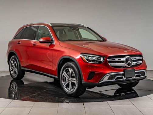 Cardinal Red 2022 Mercedes-Benz GLC 300 4MATIC