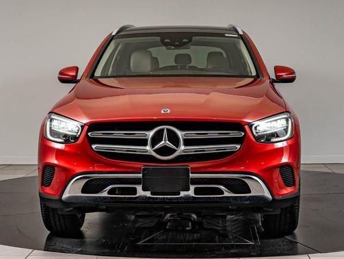 Cardinal Red 2022 Mercedes-Benz GLC 300 4MATIC