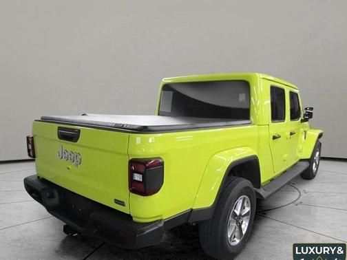 2023 Jeep Gladiator Overland