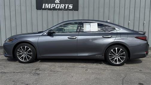 2019 Lexus ES 300h Base