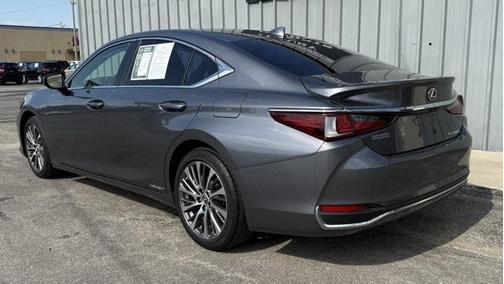 2019 Lexus ES 300h Base