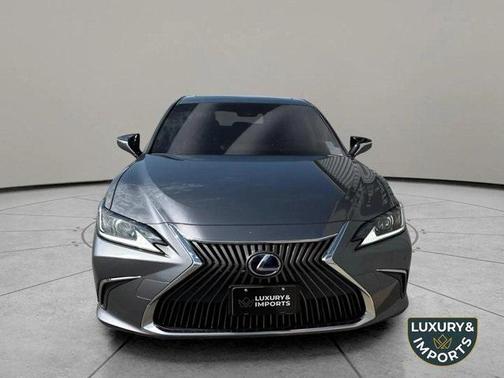 2019 Lexus ES 300h Base