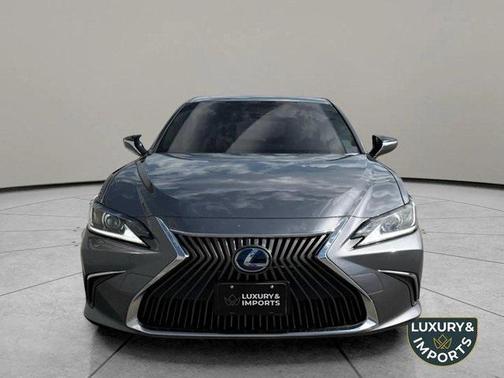 2019 Lexus ES 300h Base