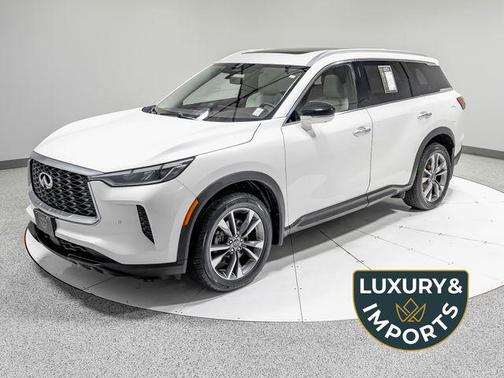 Majestic White 2023 INFINITI QX60 Luxe