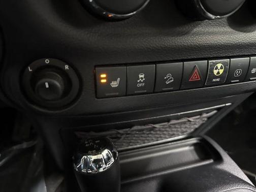 Black Clearcoat 2016 Jeep Wrangler Unlimited Rubicon