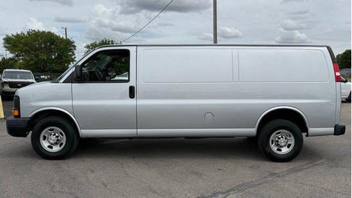 Silver Ice Metallic 2016 Chevrolet Express 3500 Work Van