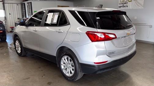 Silver Ice Metallic 2021 Chevrolet Equinox LS