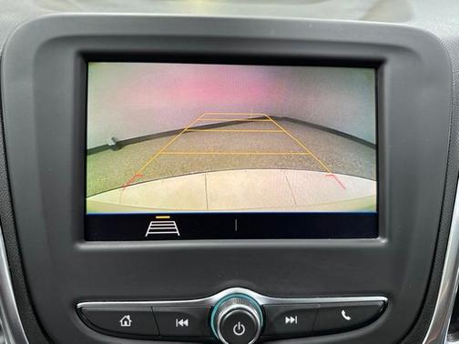 Summit White 2020 Chevrolet Equinox LS