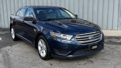 2017 Ford Taurus SE