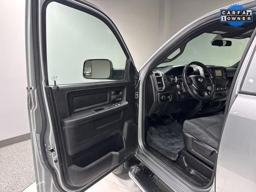 2021 RAM 2500 Tradesman Crew Cab 4x4 6'4' Box