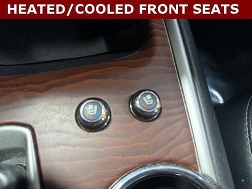 2017 Nissan Pathfinder Platinum