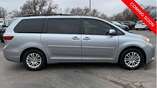 2017 Toyota Sienna XLE Premium