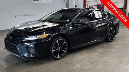 Midnight Black Metallic 2019 Toyota Camry XSE
