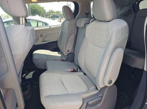 Predawn Gray Mica 2021 Toyota Sienna LE