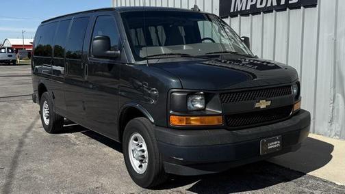 2017 Chevrolet Express 2500 LS